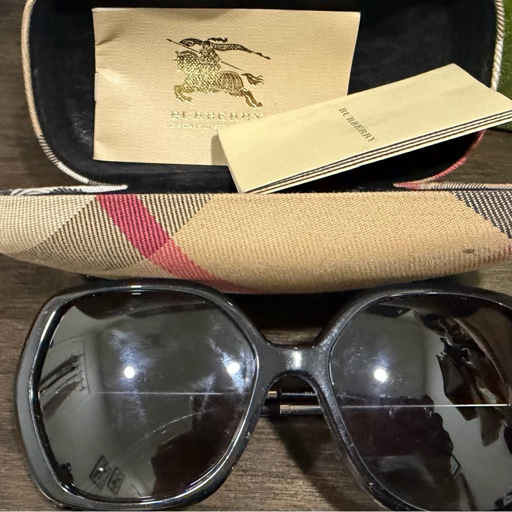 Burberry Black Oversized Sunglasses